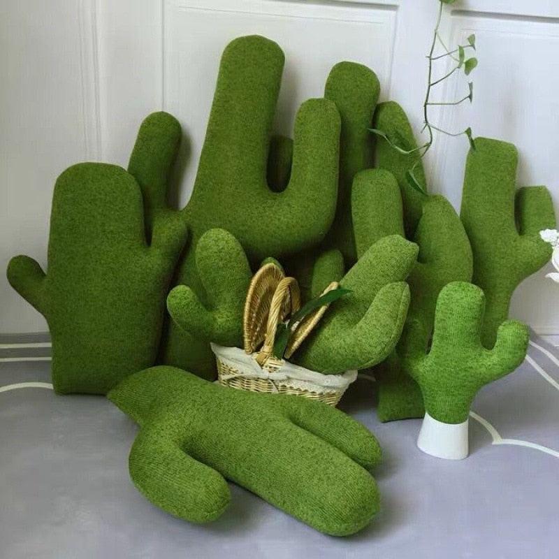 Jouet en peluche de plante d'oreiller de cactus – The Refined Emporium