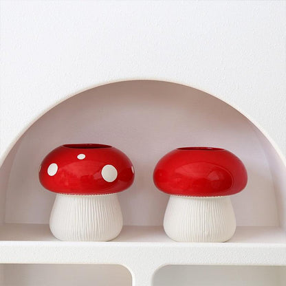 Mushroom Ceramic Vase - The Refined Emporium